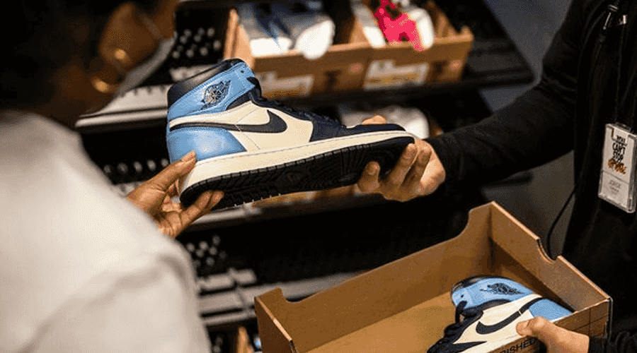 Nike Refurbished temporarily ends it's online operation