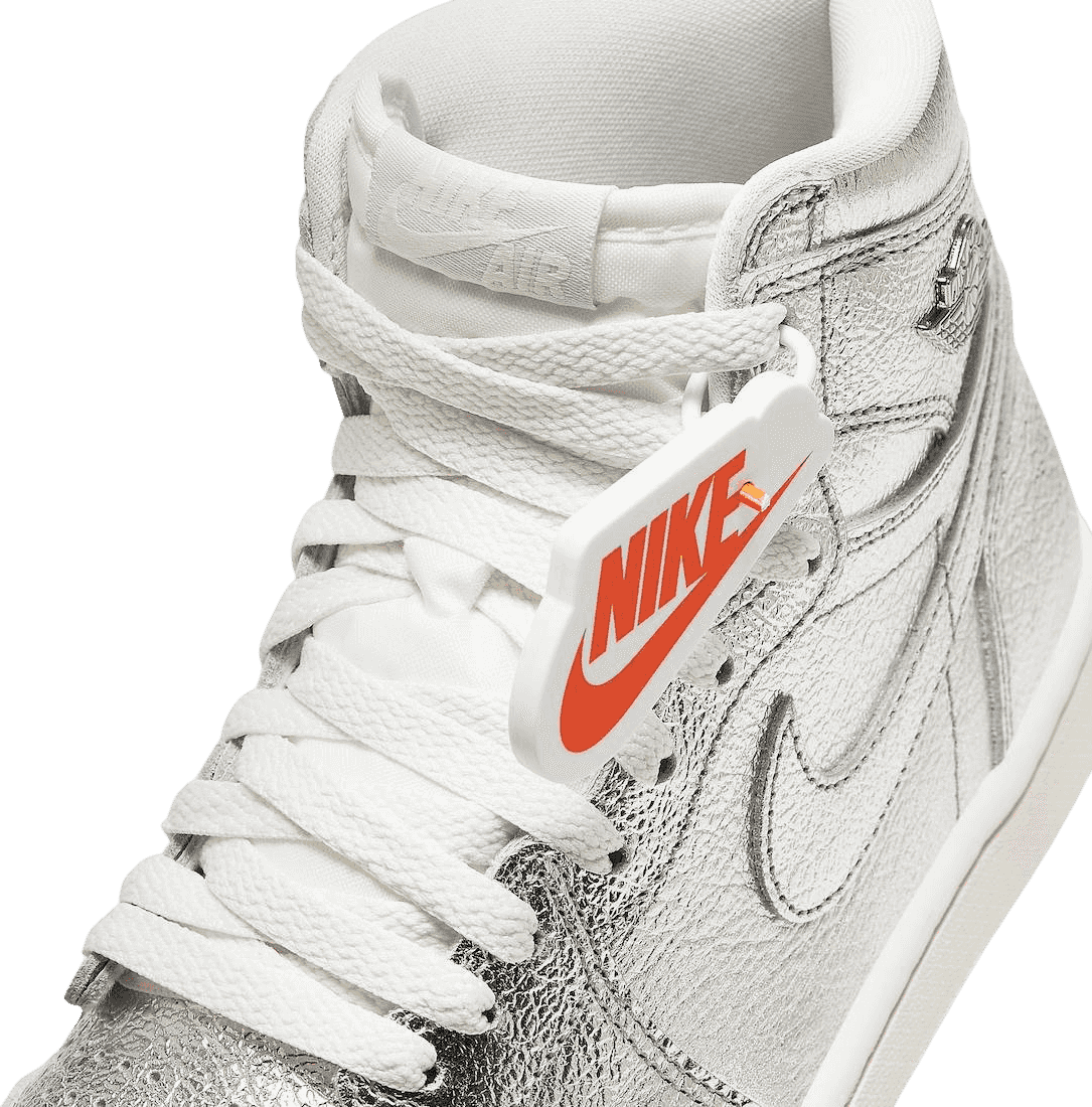 Air Jordan 1 Retro High Chrome (W)