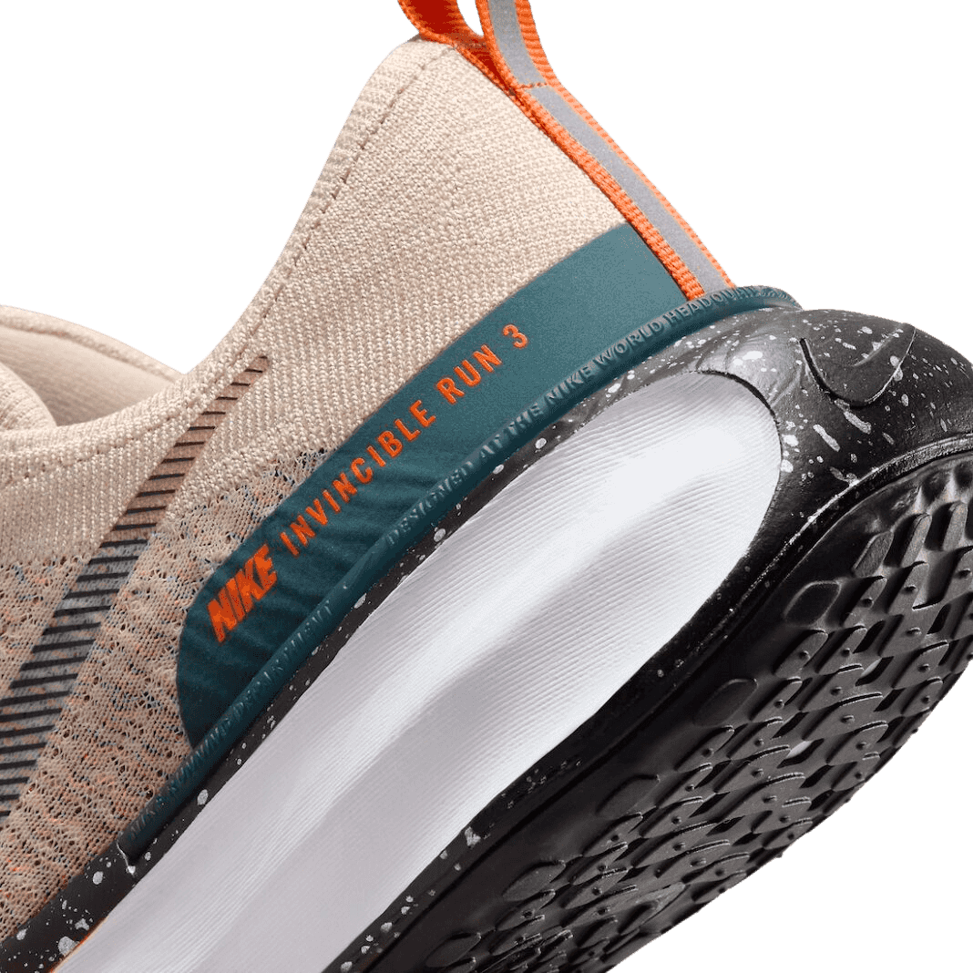 Nike Invincible Run 3 Oatmeal