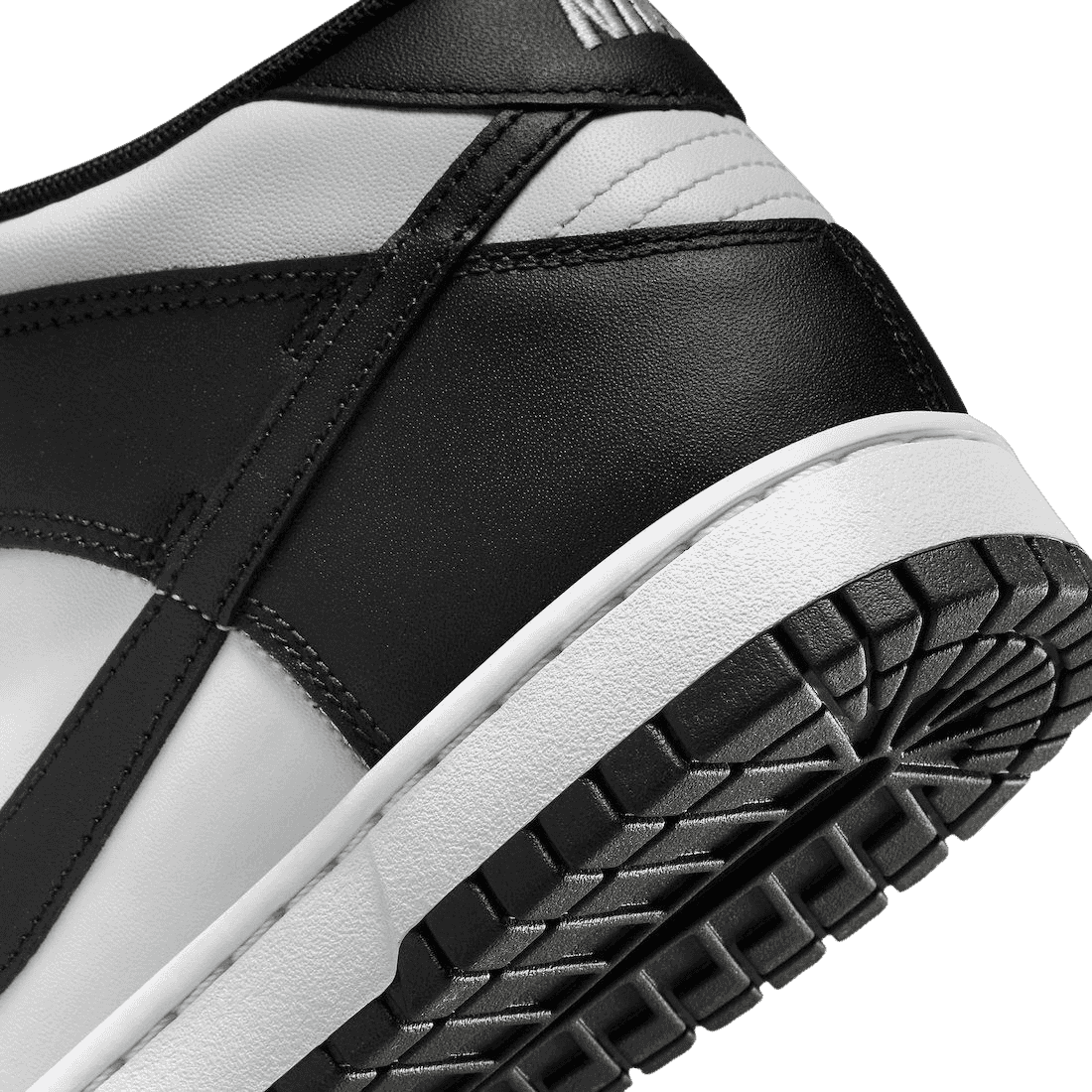 Nike Dunk Mid Panda