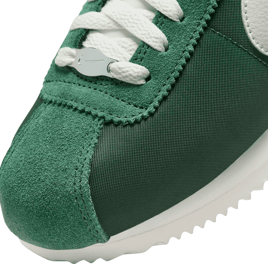 Nike Cortez Fir (W)