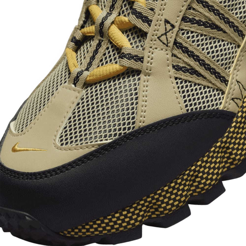 Nike Air Humara Wheat Grass