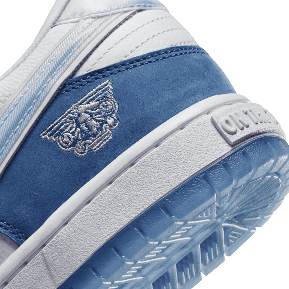 Nike SB Dunk Low Born x Raised
