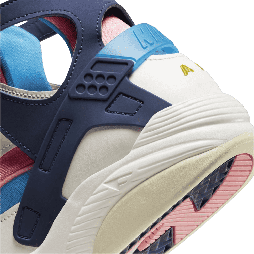 Nike Air Flight Huarache Nike Gear Coral Chalk