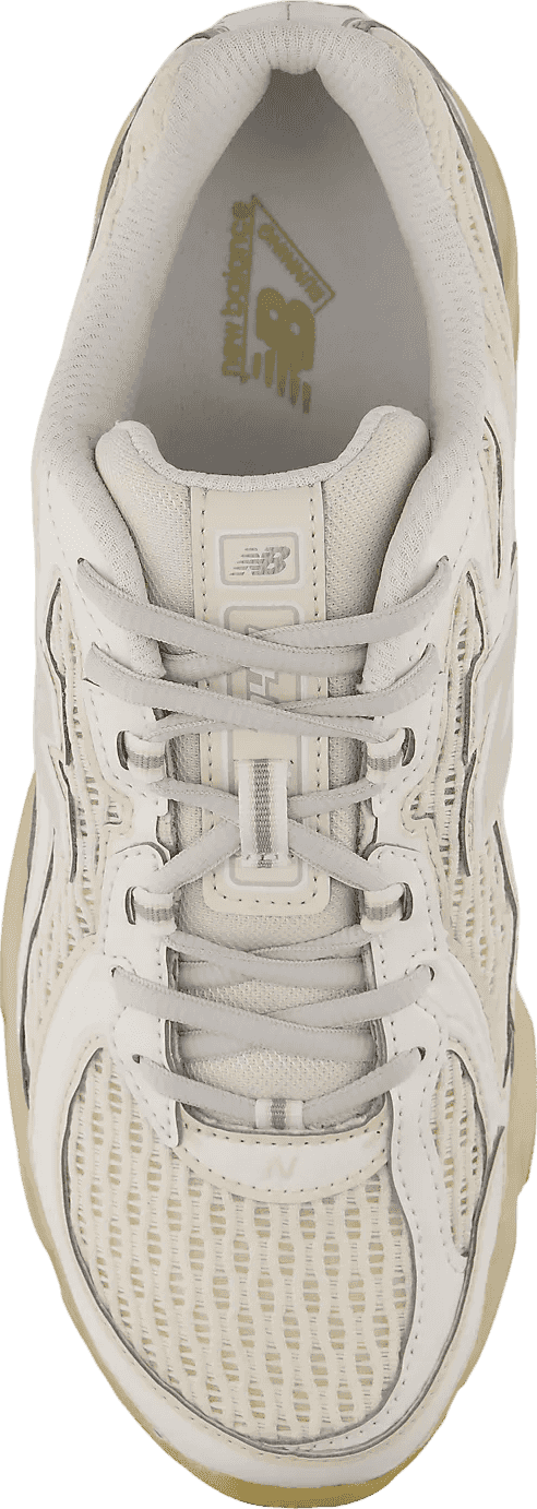 New Balance 740 Linen