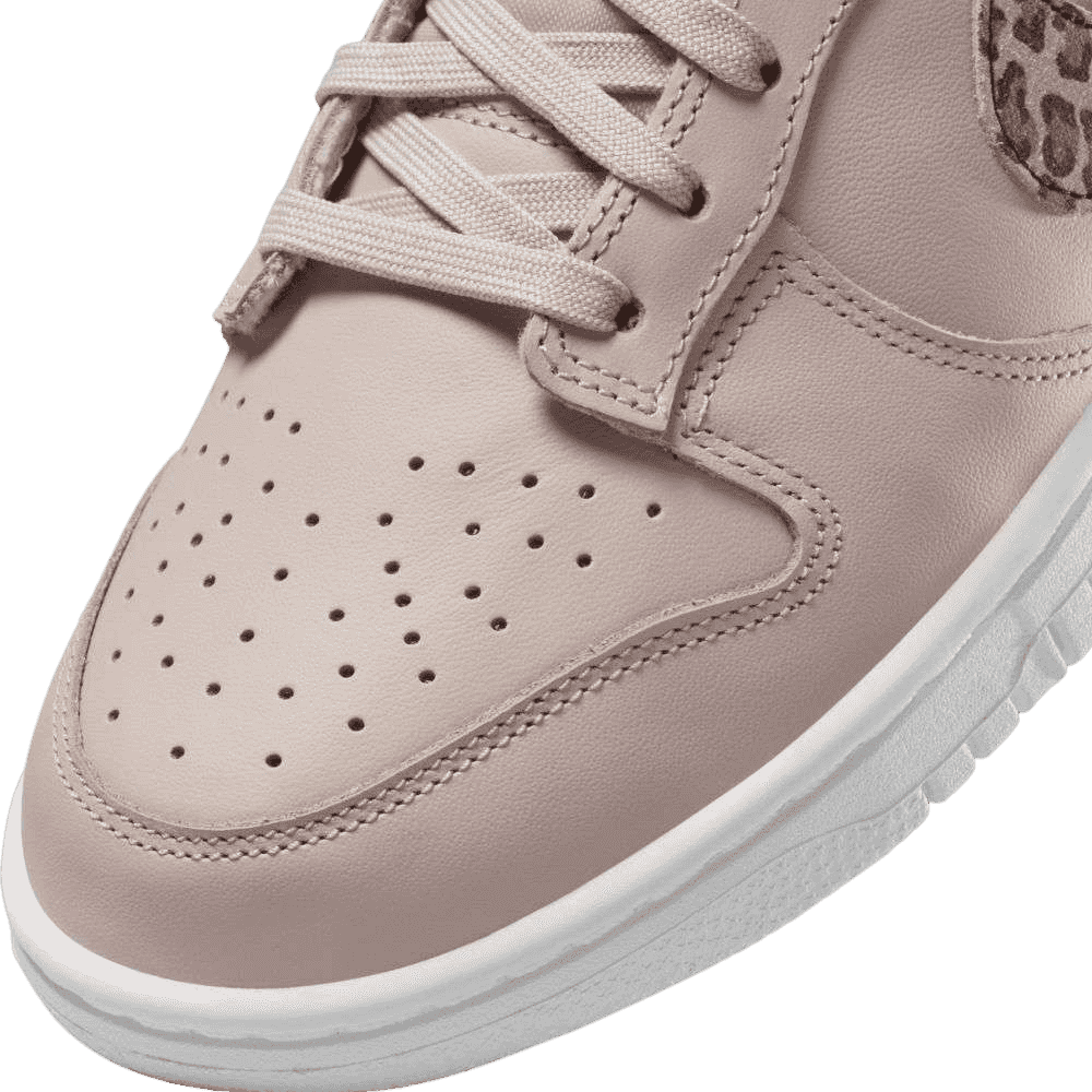 Nike Dunk Low SE Primal Pink (W)