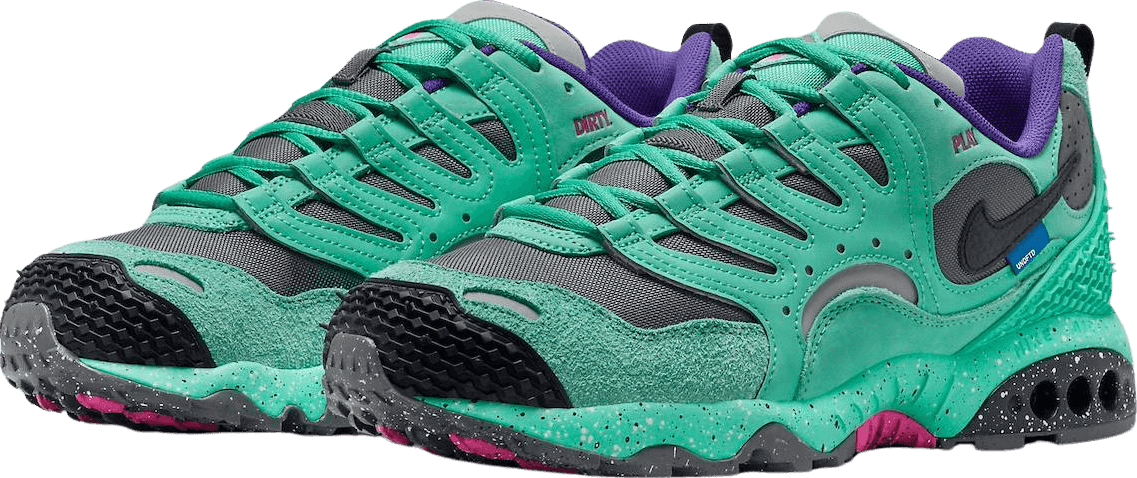 Undefeated x Nike Air Terra Humara Light Menta