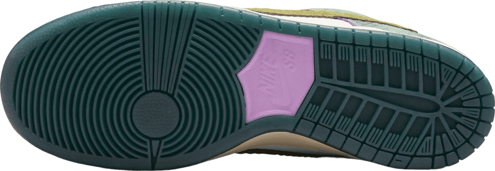 Alexis Sablone x Nike SB Dunk Low Chameleon