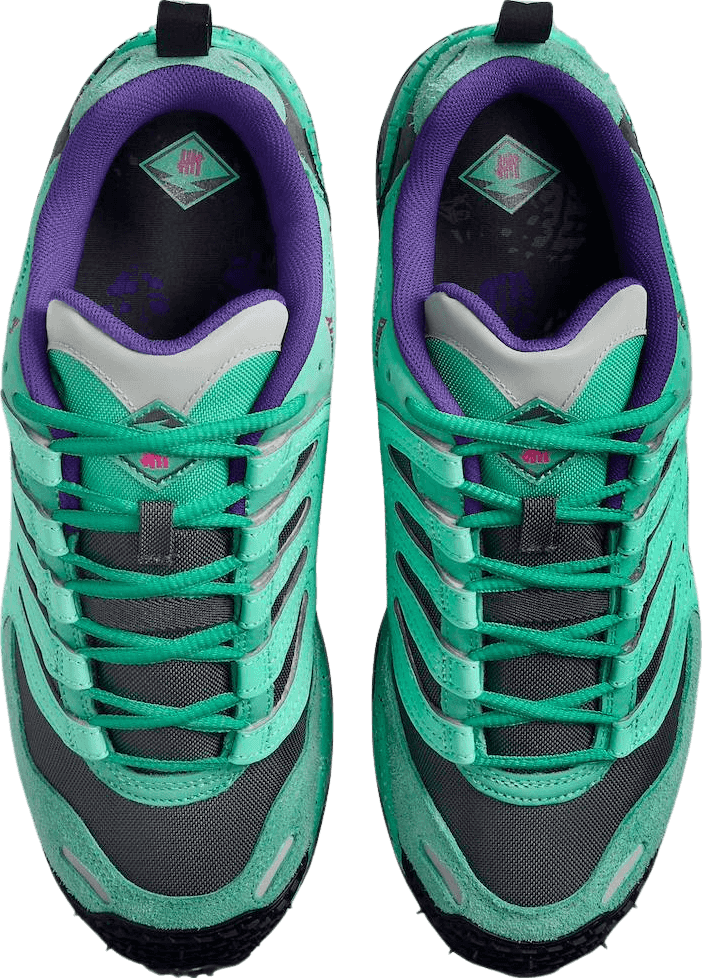 Undefeated x Nike Air Terra Humara Light Menta