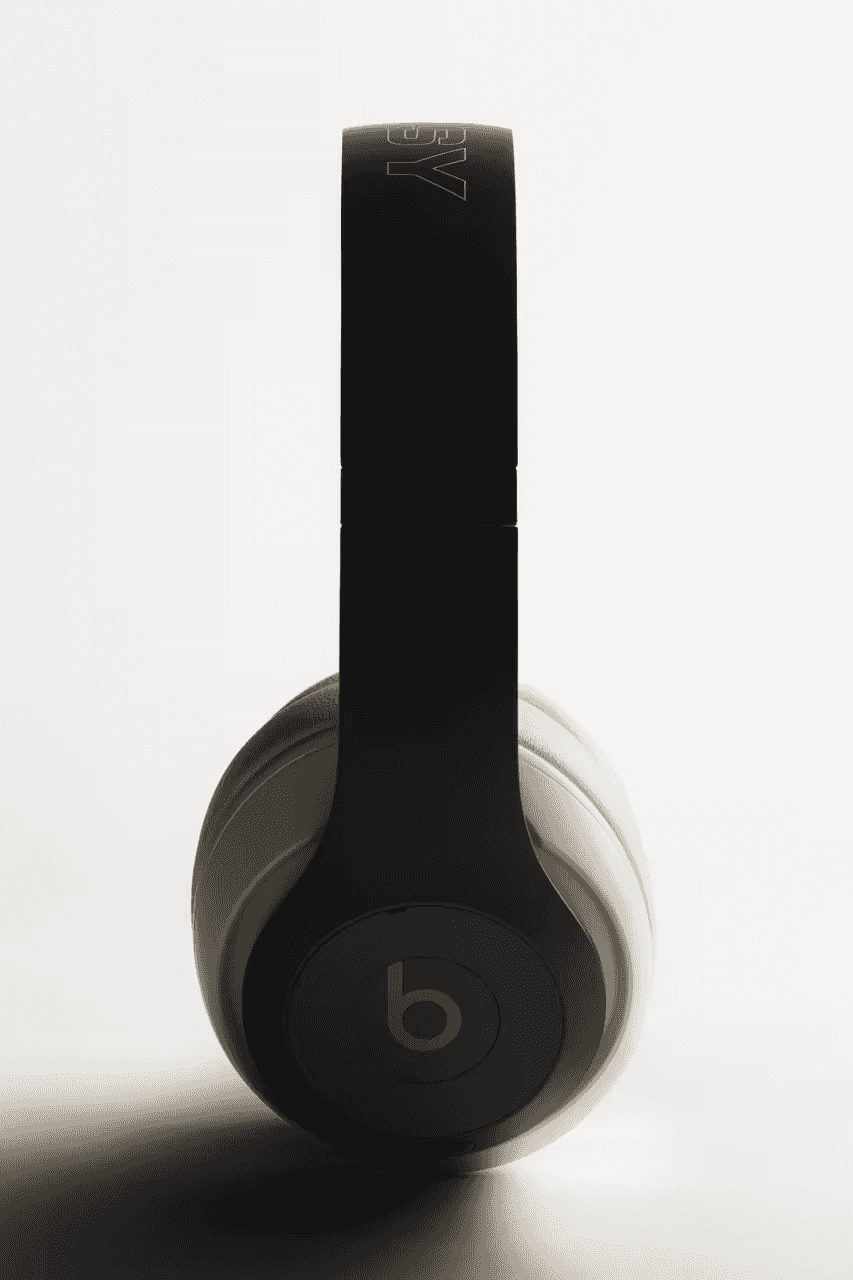 Beats Studio Pro Stüssy