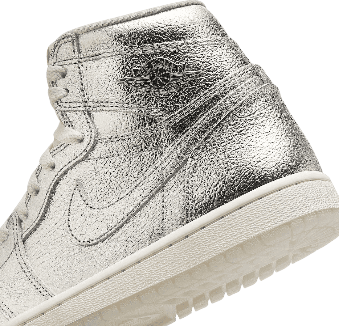 Air Jordan 1 Retro High Chrome (W)