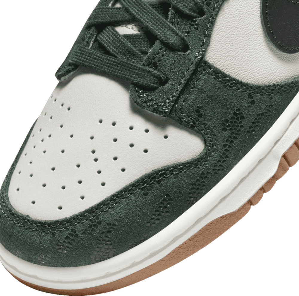 Nike Dunk Low Green Snake (W)