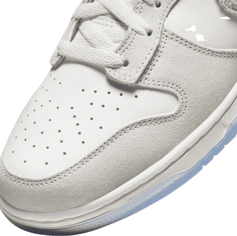 Nike Dunk High Gold Mountain Summit White/Desert Ore
