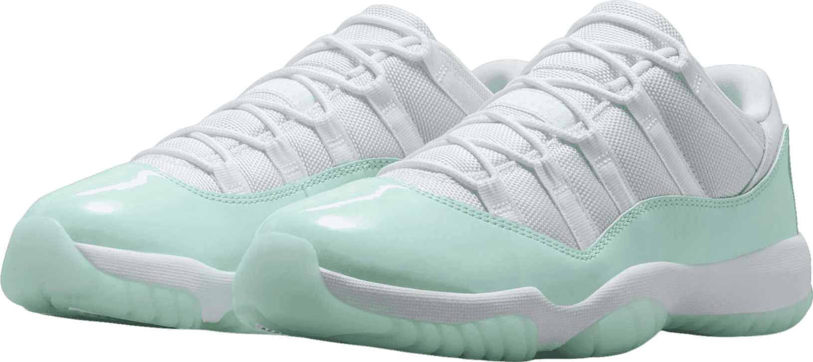 Air Jordan 11 Low “Igloo” (W)