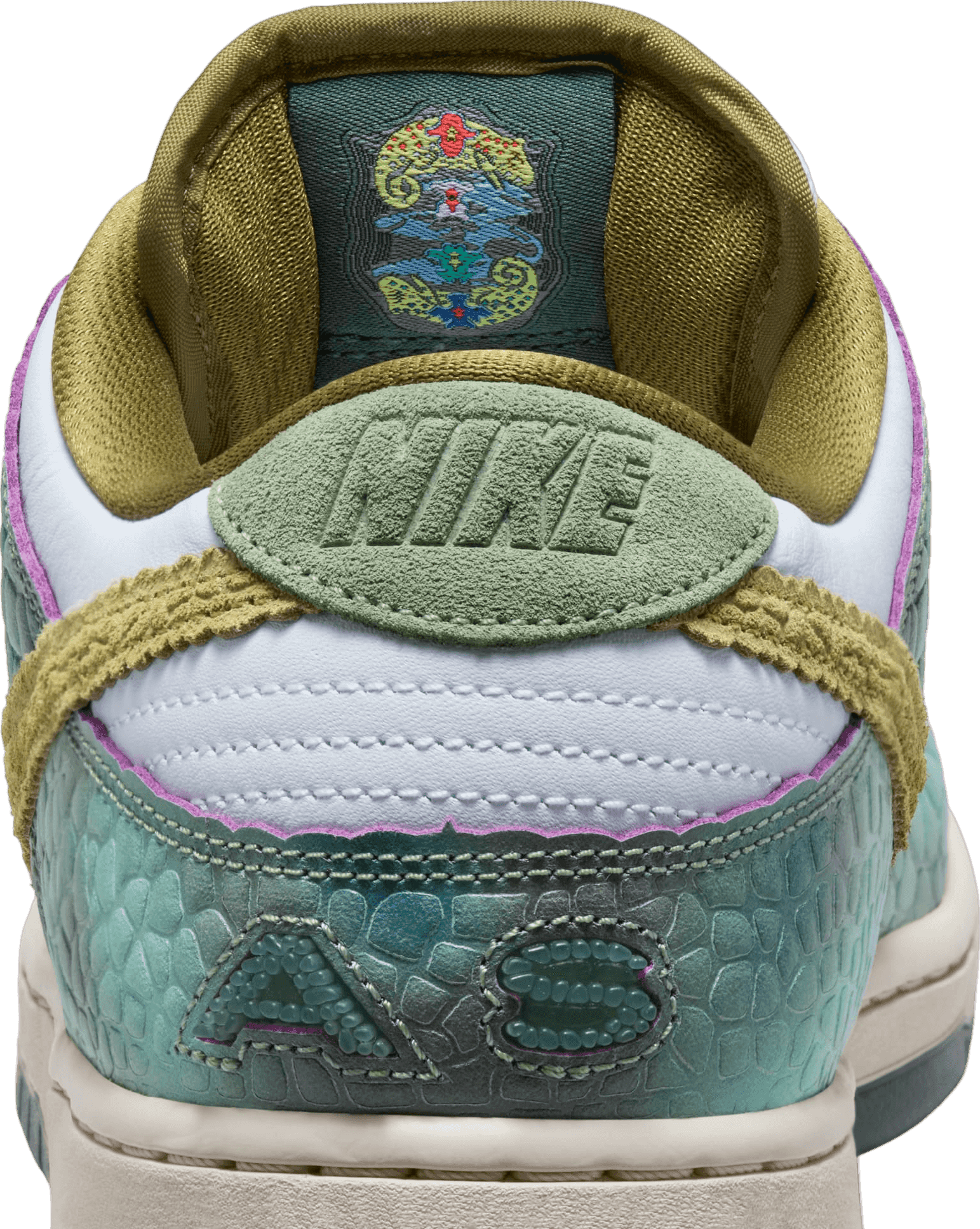 Alexis Sablone x Nike SB Dunk Low Chameleon