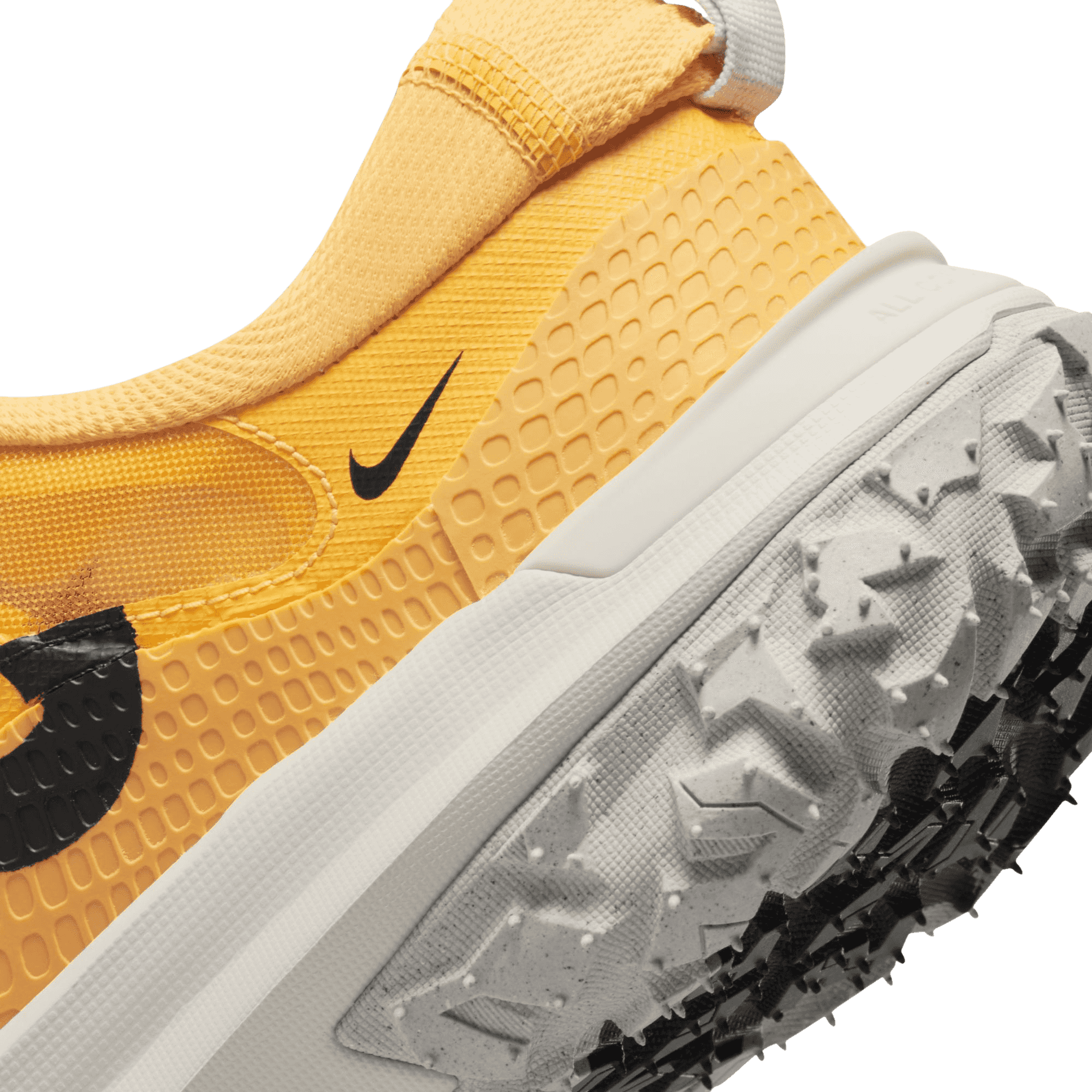 Nike ACG Mountain Fly Low Laser Orange