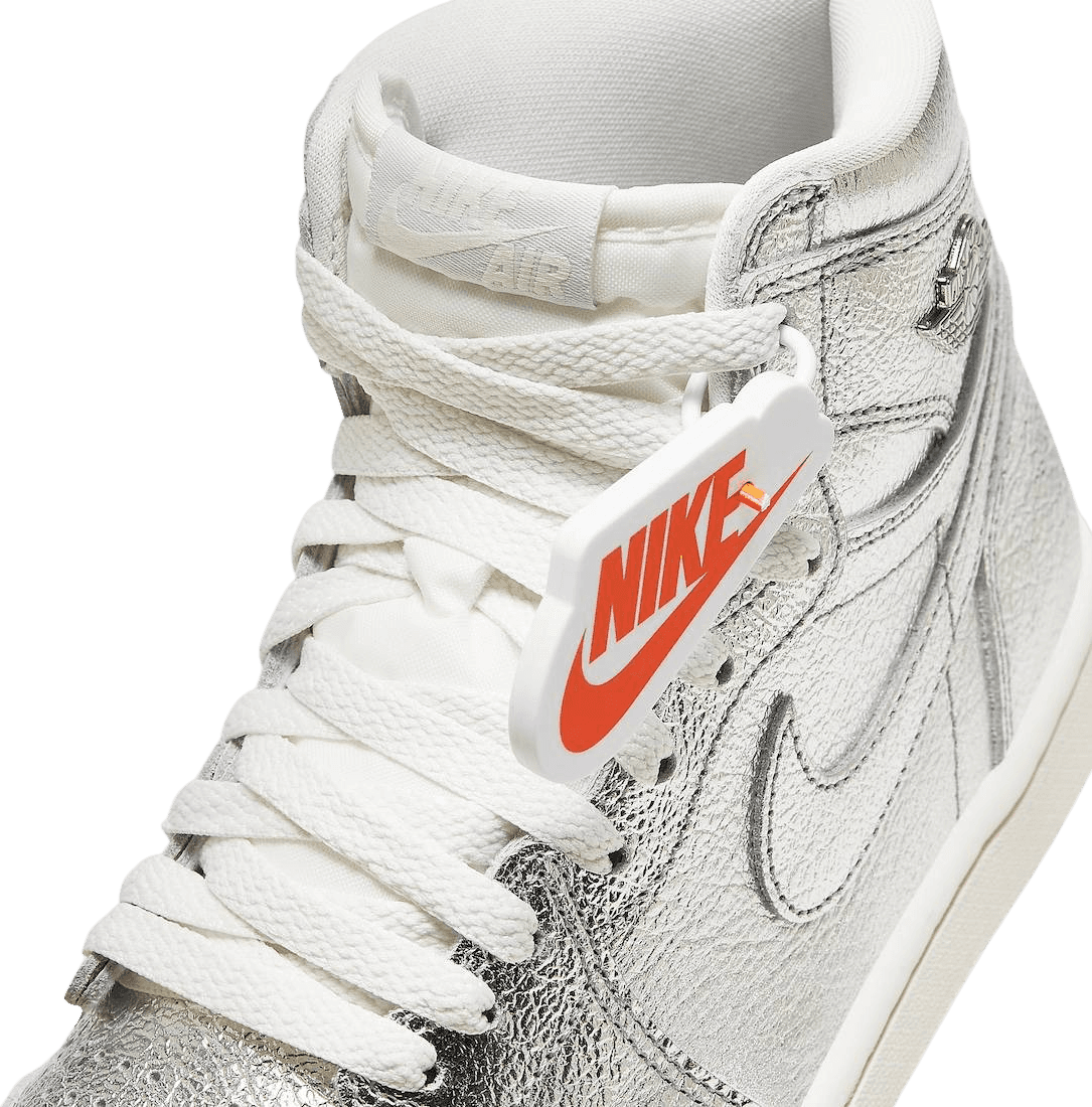Air Jordan 1 Retro High Chrome (W)