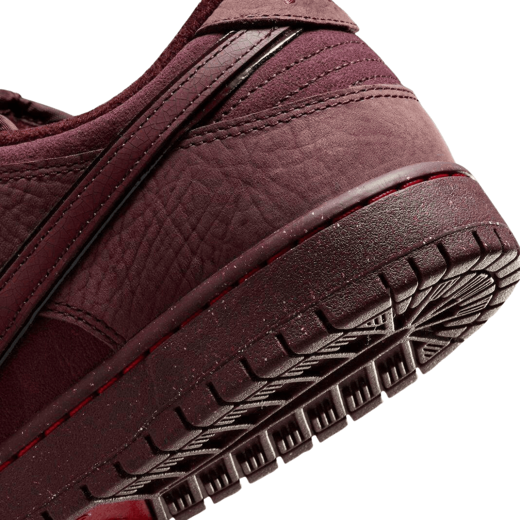 Nike SB Dunk Low City Of Love Burgundy Crush