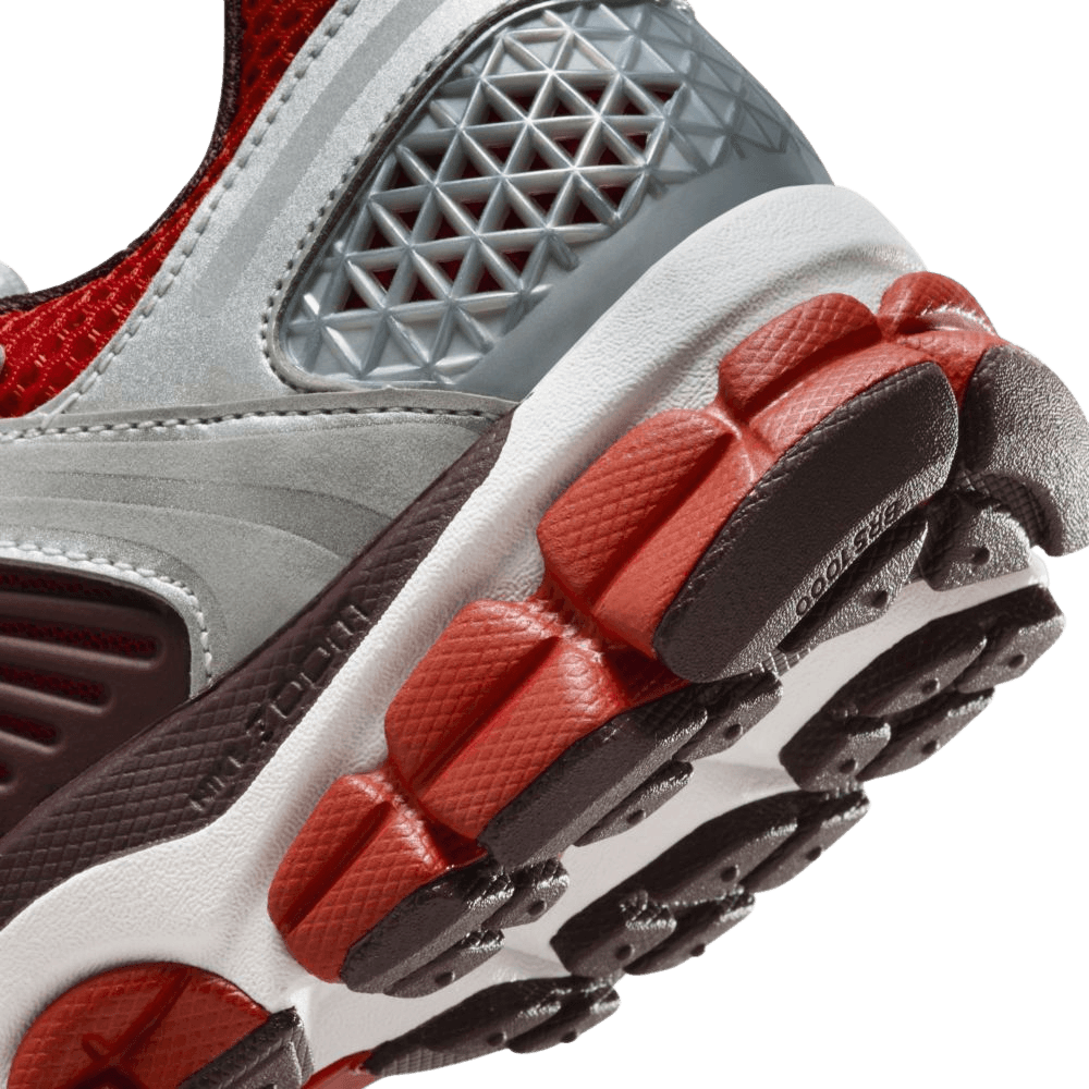 Nike Vomero 5 Mystic Red (W)