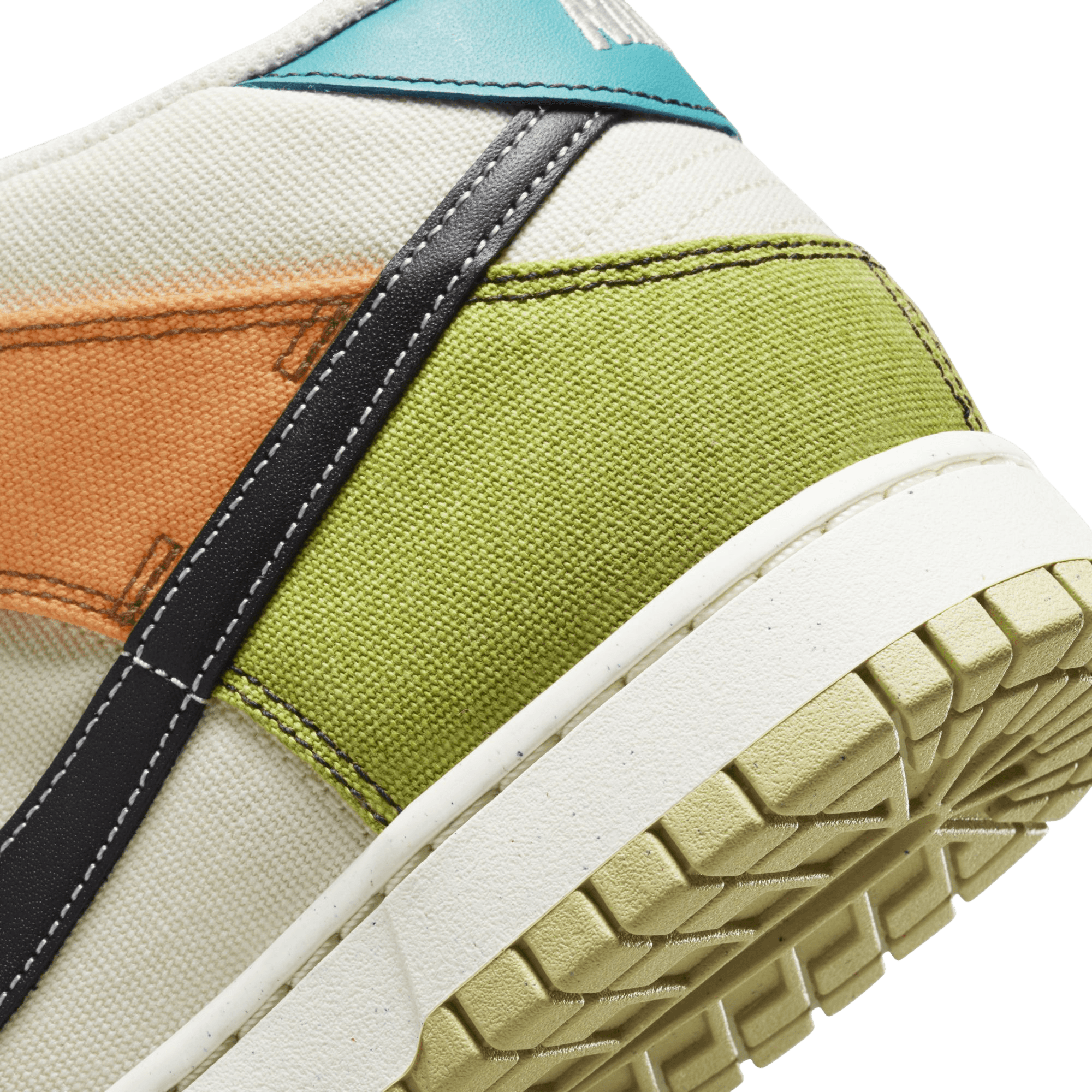 Nike Dunk Mid Pale Ivory Multi