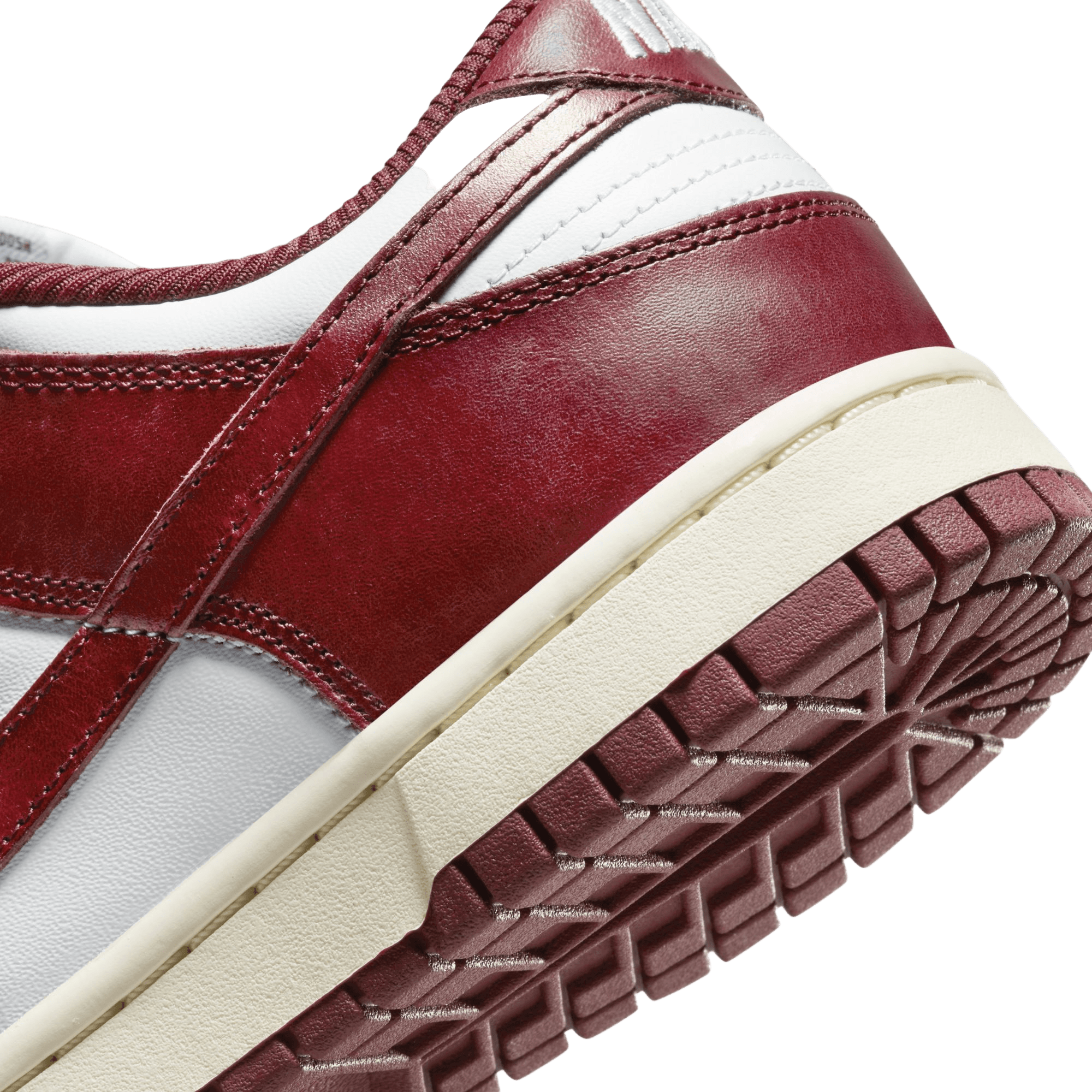 Nike Dunk Low Team Red (W)