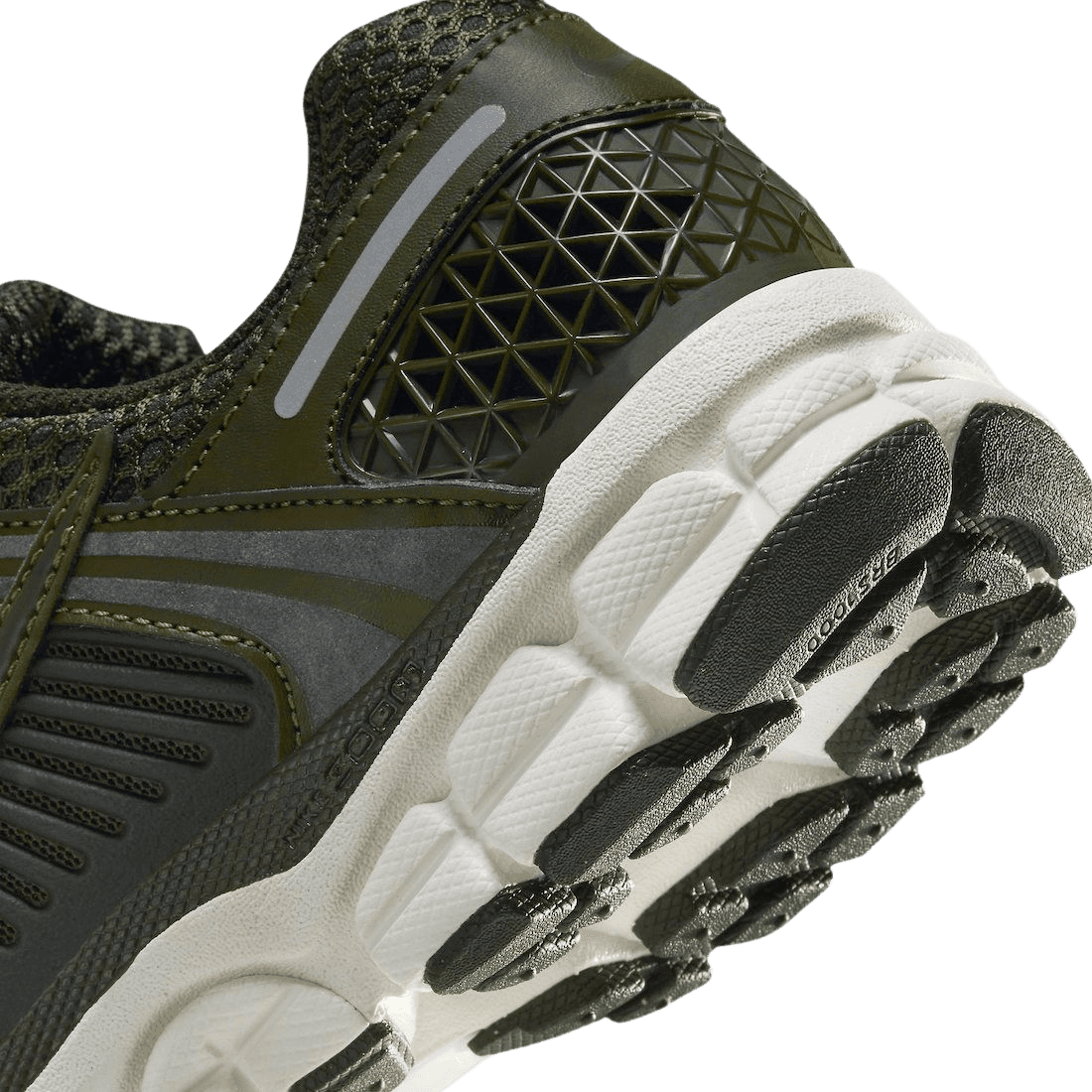 Nike Zoom Vomero 5 Sequoia (W)