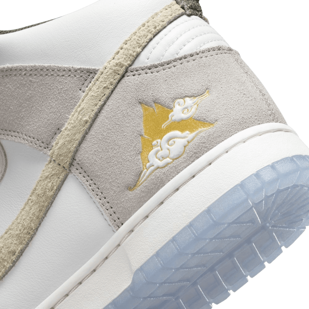 Nike Dunk High Gold Mountain Summit White/Desert Ore