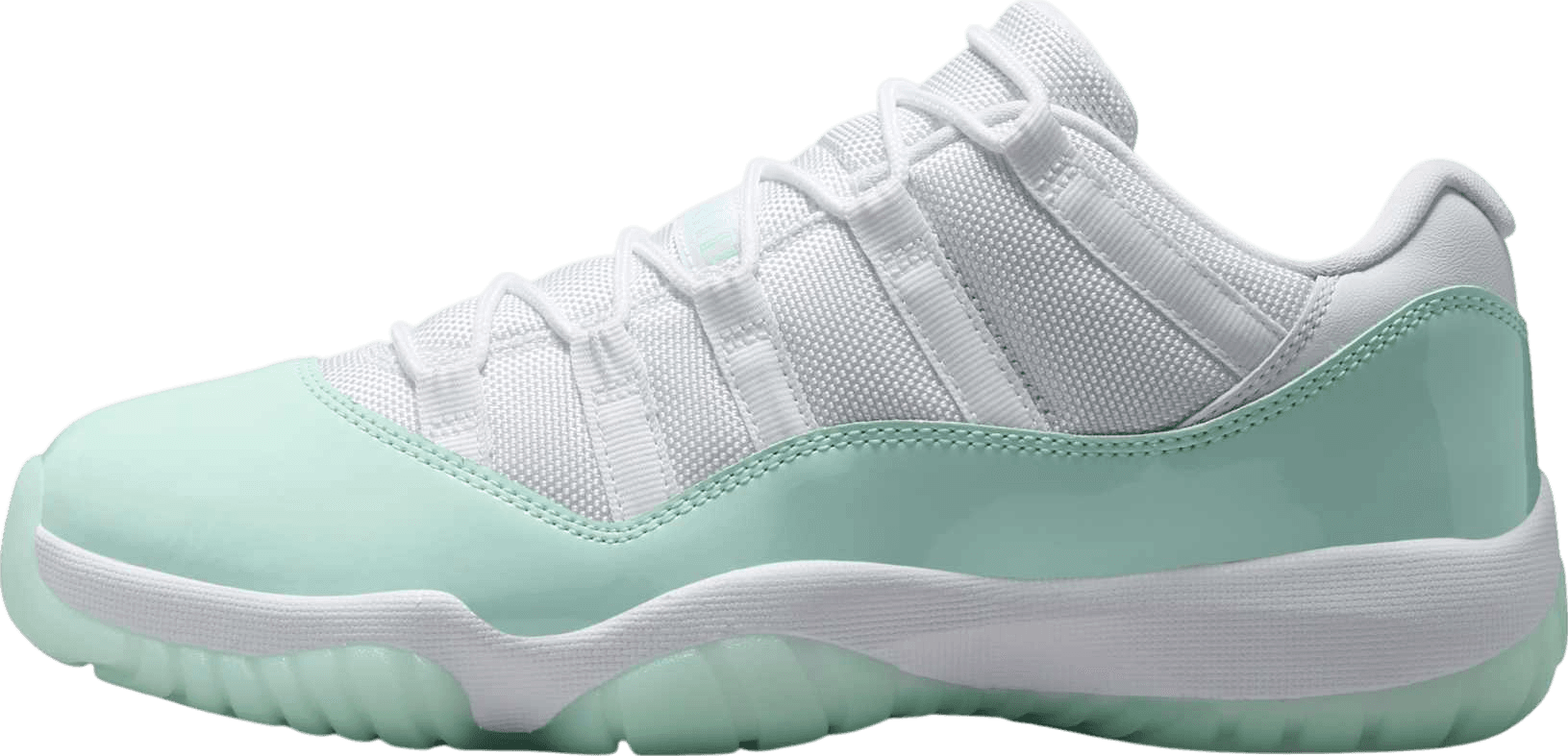 Air Jordan 11 Low “Igloo” (W)