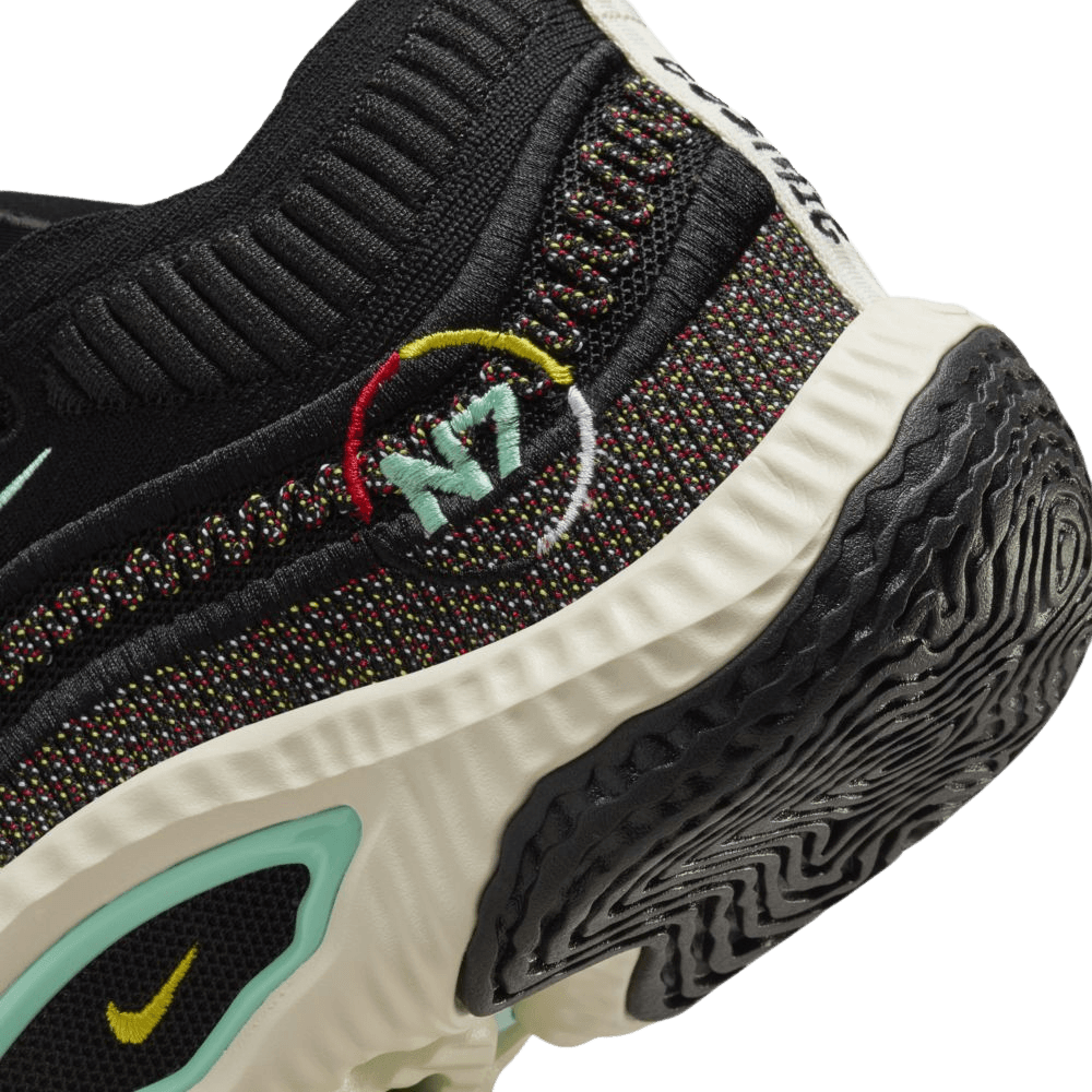 Nike Cosmic Unity 3 N7