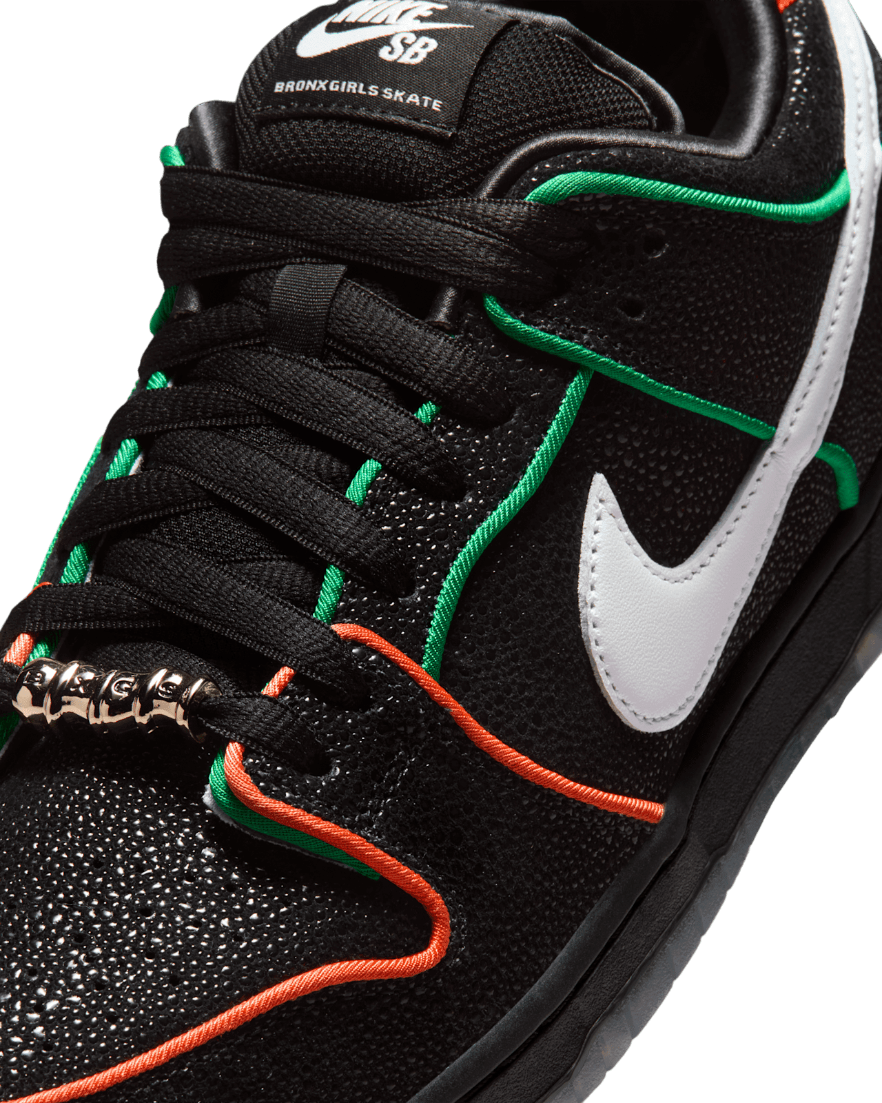Bronx Girls Skate x Nike SB Dunk Low Black/Red