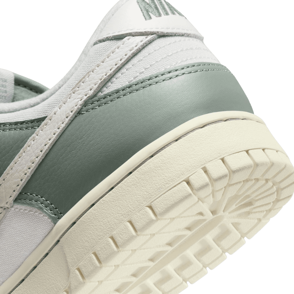 Nike Dunk Low Mica Green