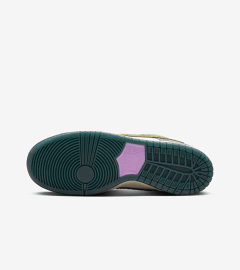 Nike SB Dunk Low Pro x Alexis Sablone