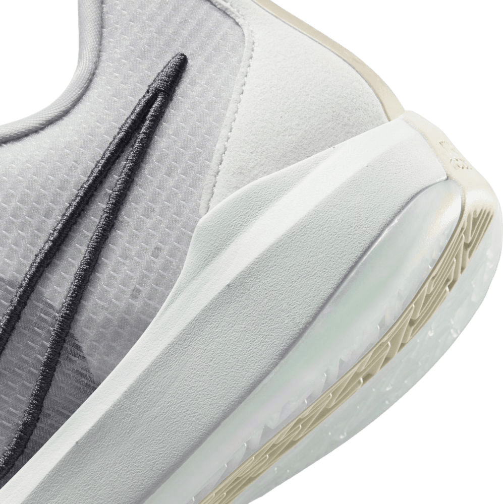 Nike Sabrina 1 Ionic Photon Dust (W)