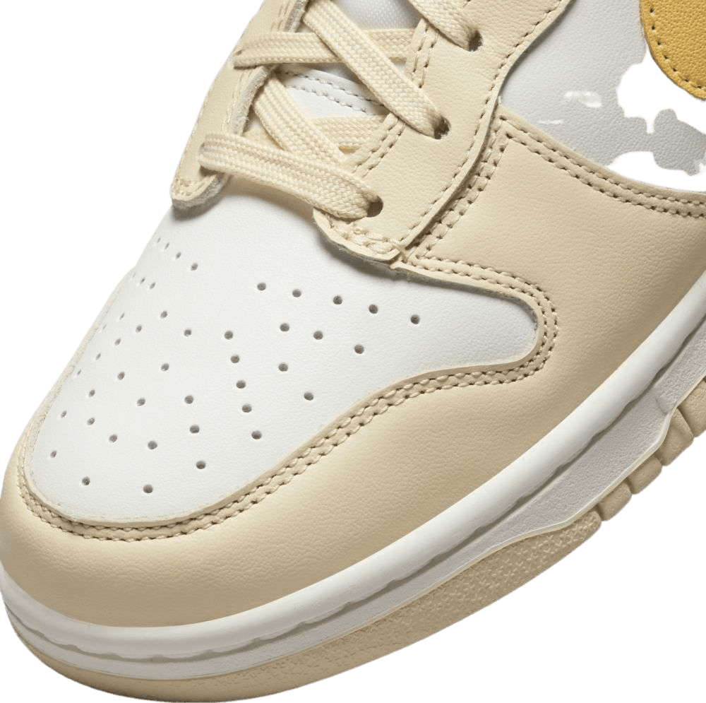 Nike Dunk High Pale Vanilla (W)