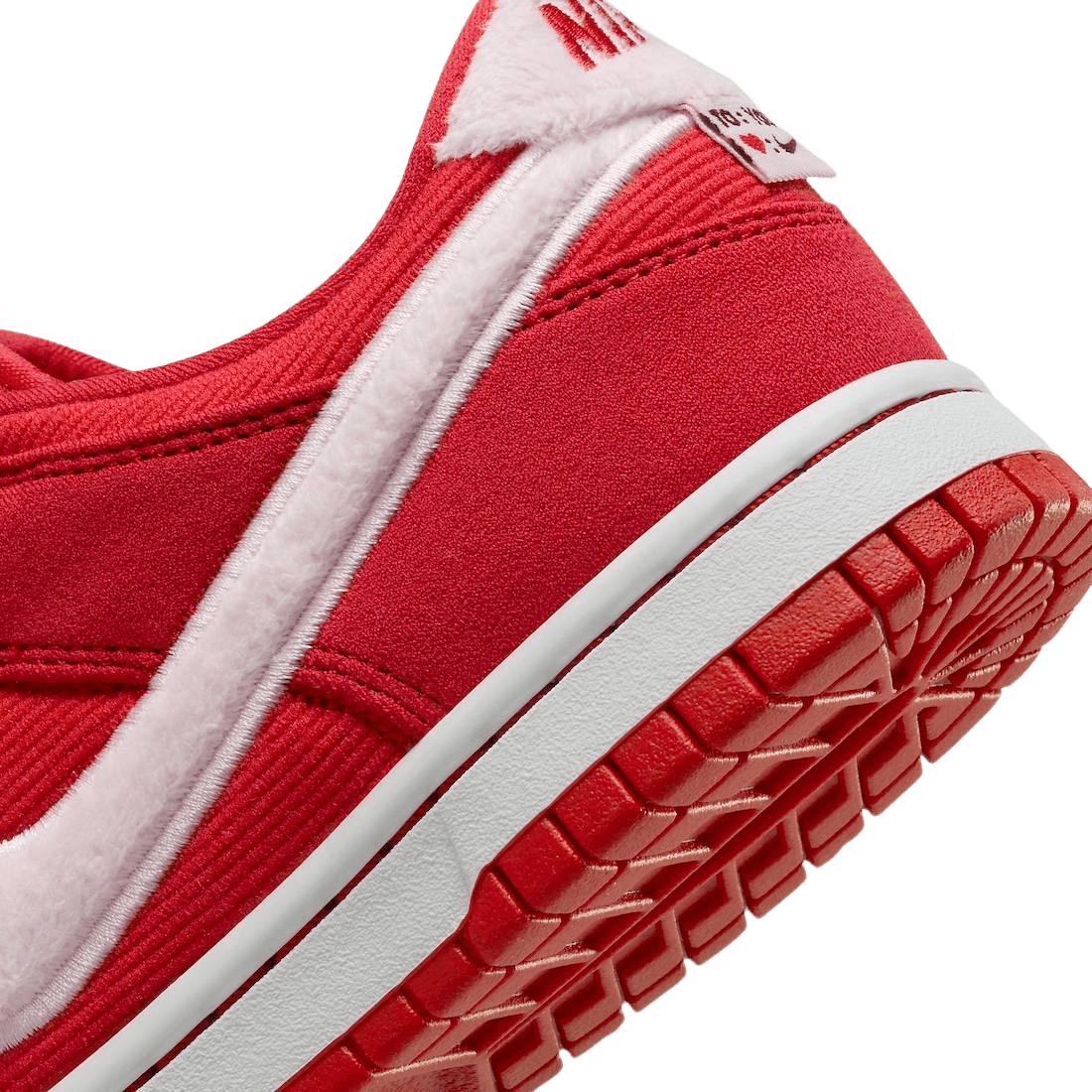 SwiftSole - Nike Dunk Low Valentine's Day (2024) (GS)