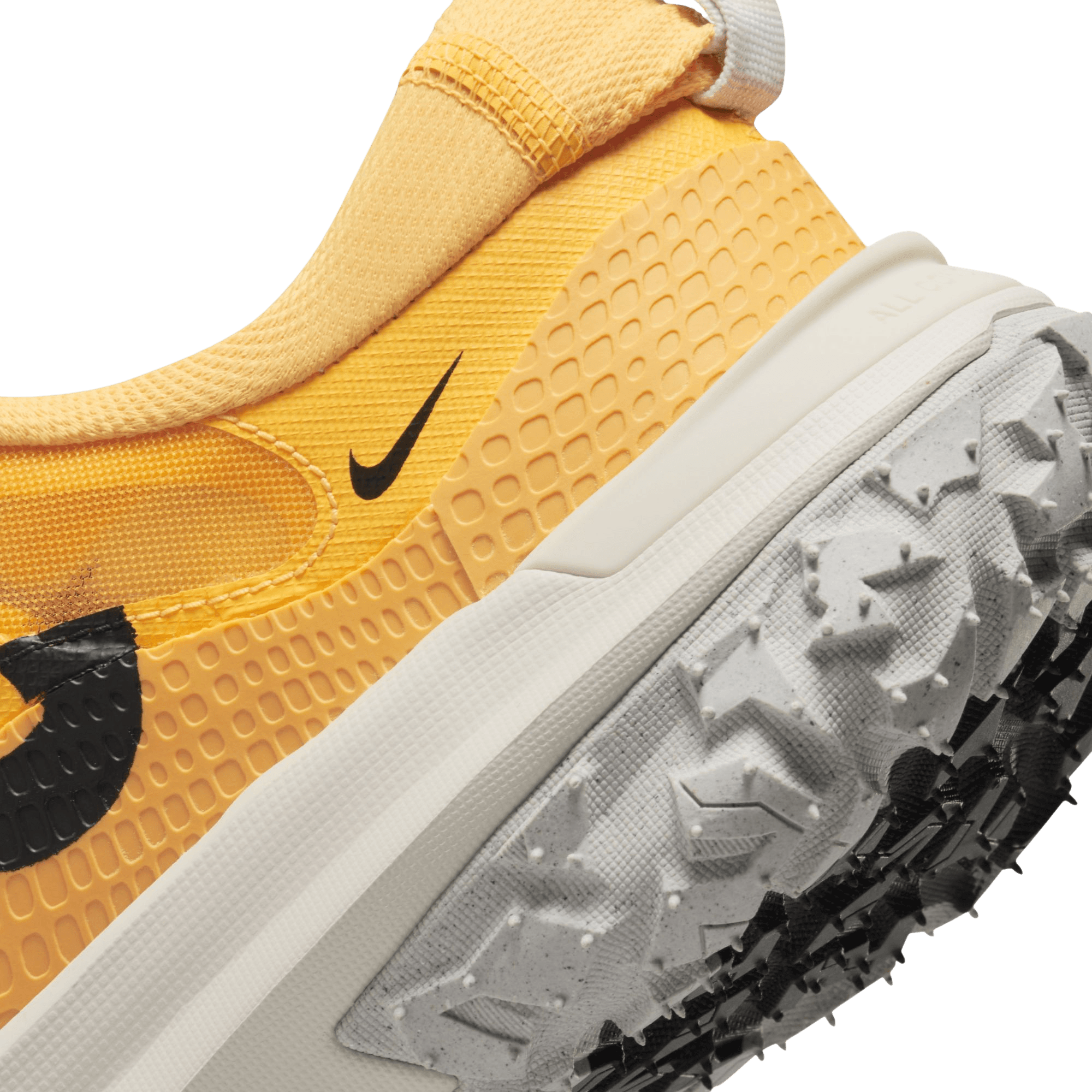 Nike ACG Mountain Fly Low Laser Orange