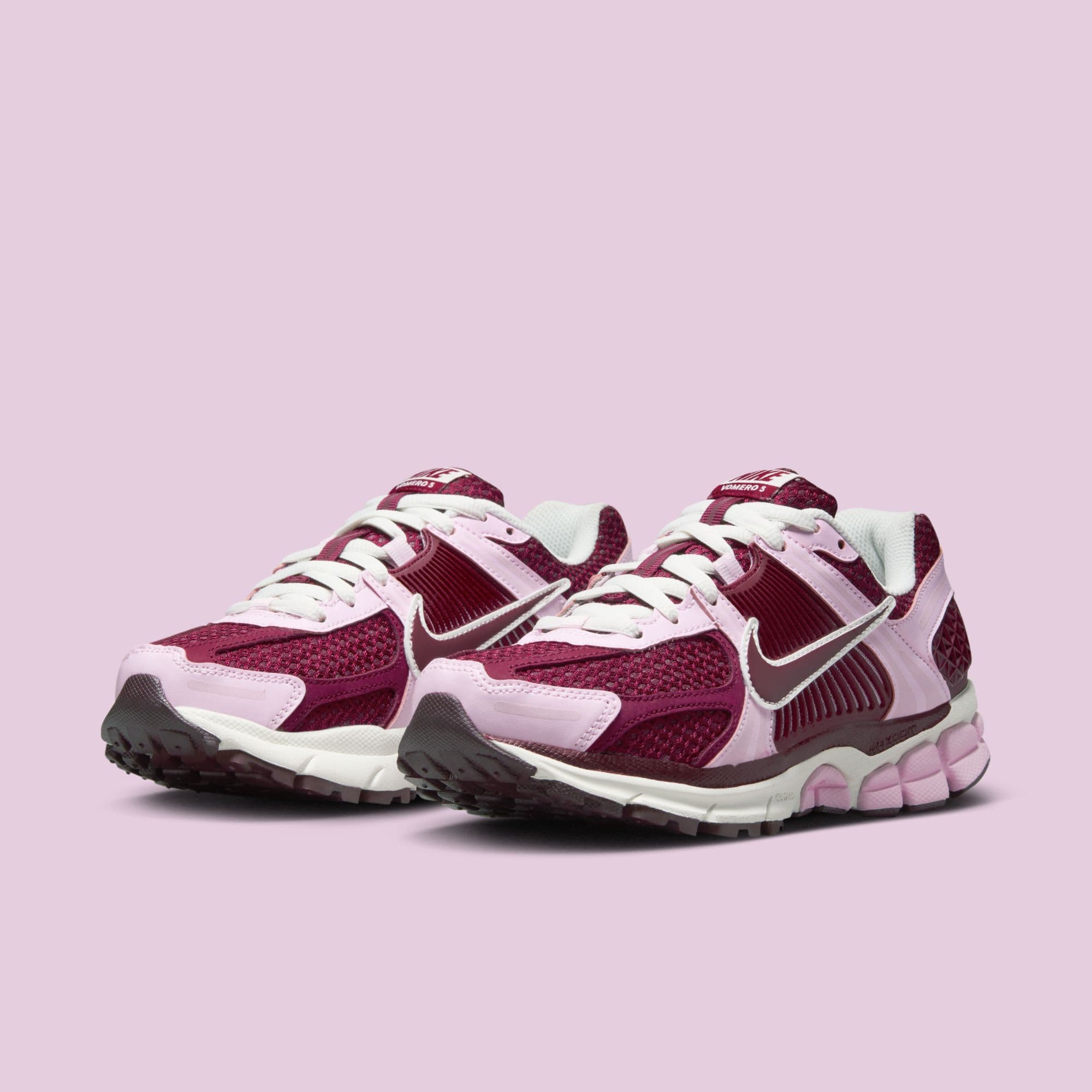 Nike FN7196 E Prem (1).jpeg