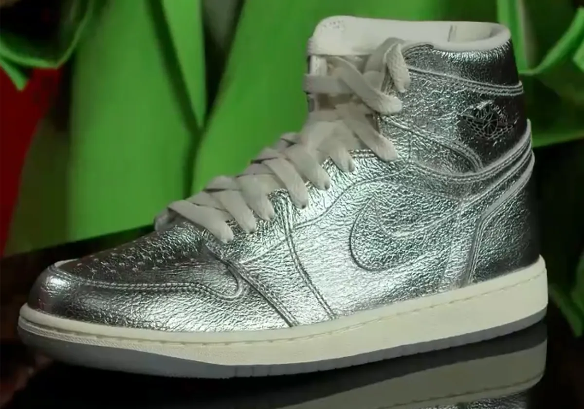 jordan-1-womens-high-chrome.webp