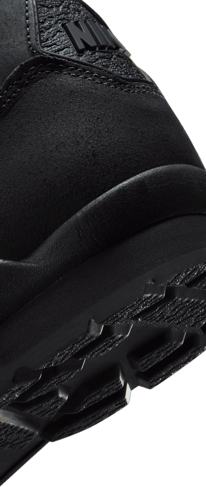 Nike Baltoro Black/Metallic Gold