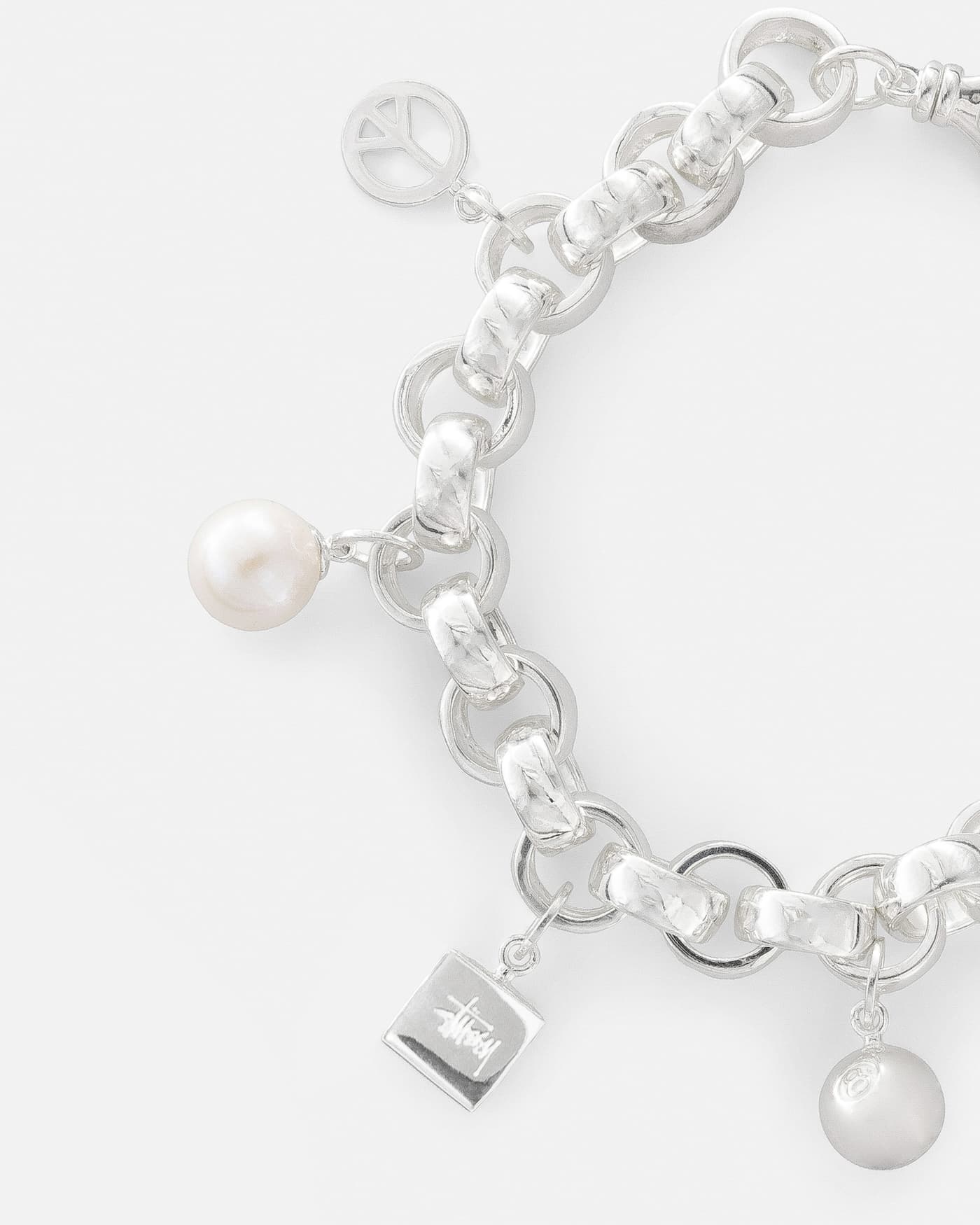 stussy-spring-2024-jewelry-collection-5.jpg
